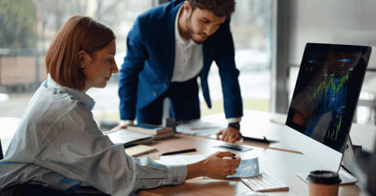 Investir em ETFs vs ações individuais: qual é melhor?